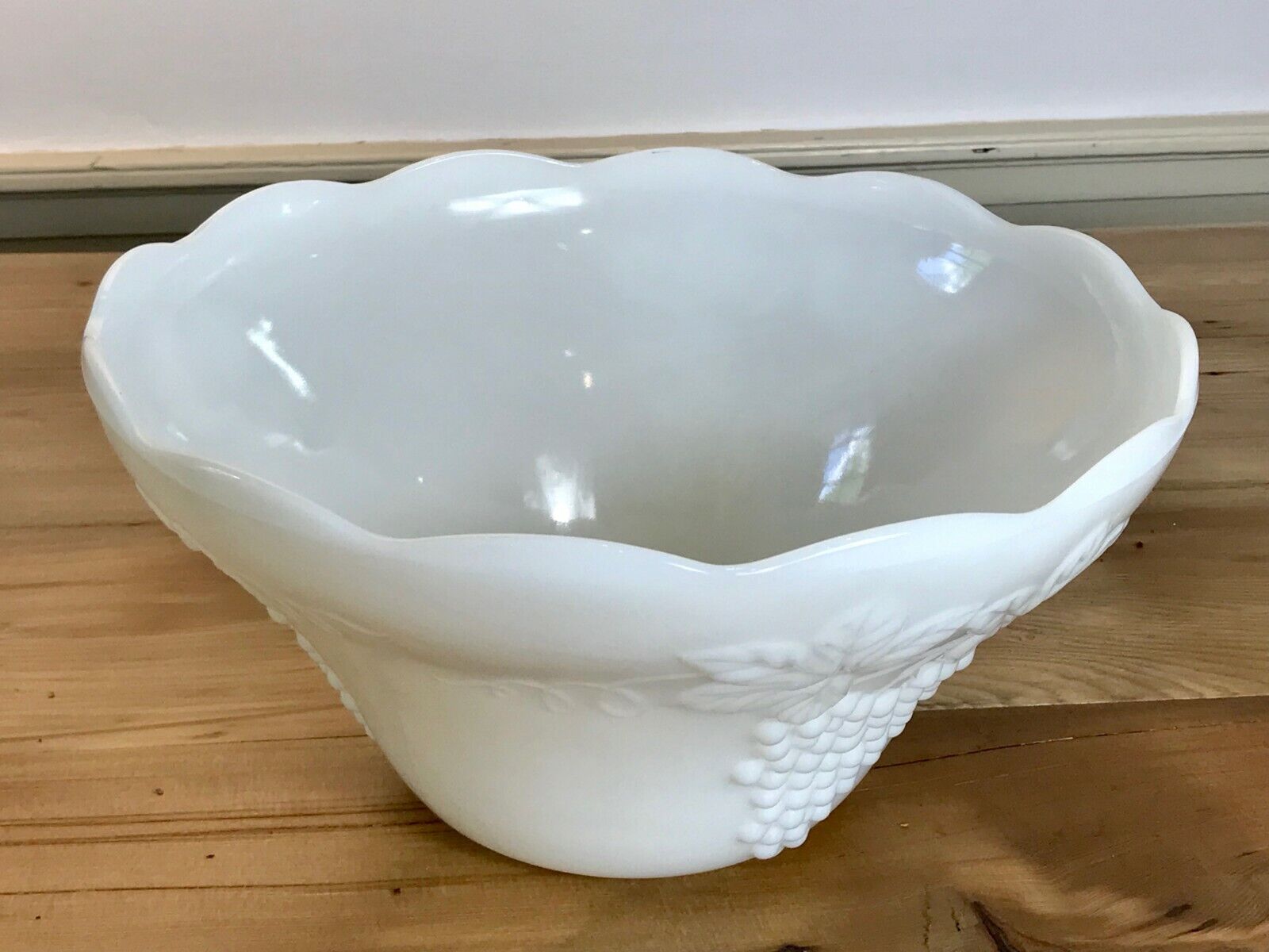 VTG White Milk Glass Punch deals Bowl with Hanging Cups